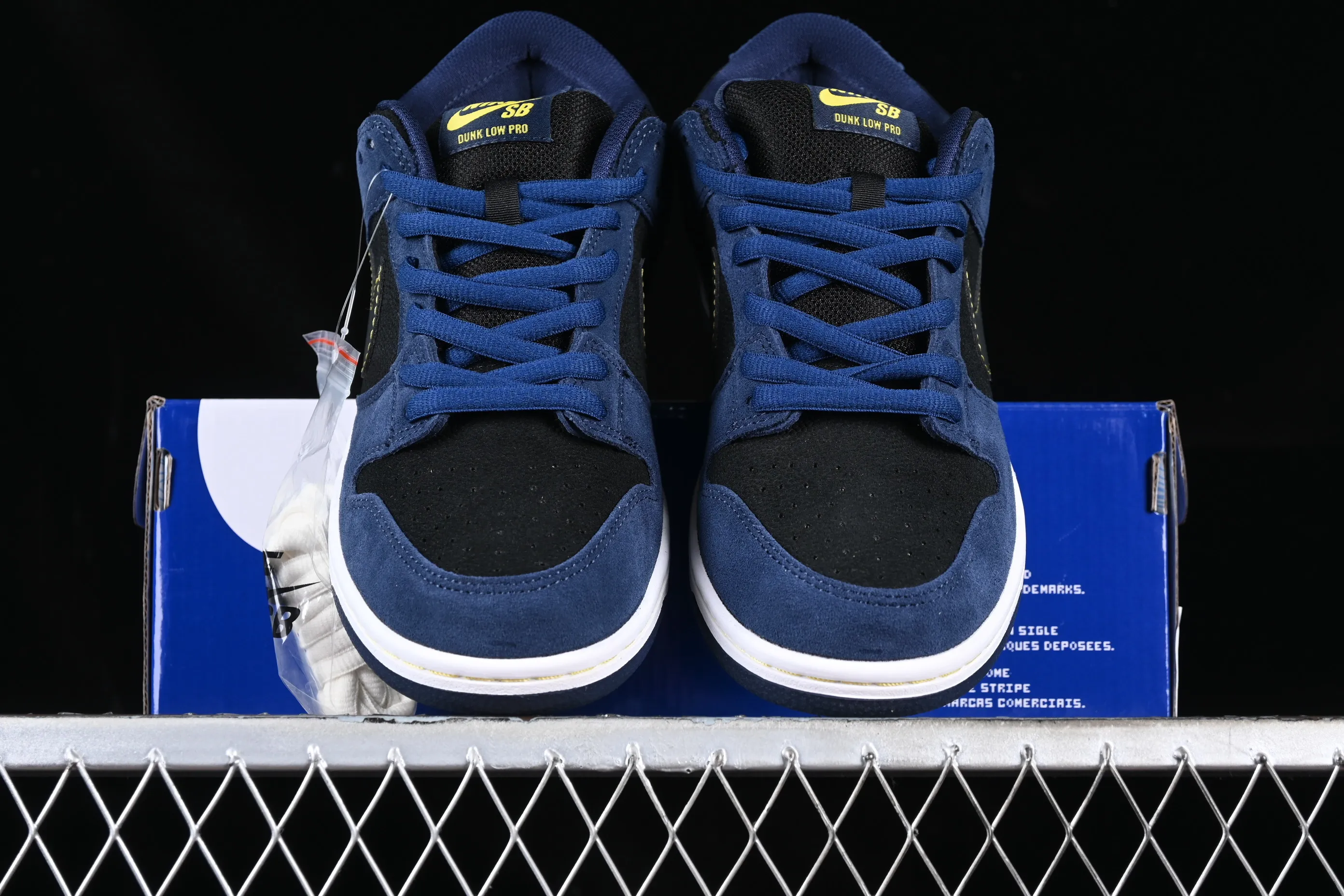 All categories Nk SB Dunk series Nk SB Dunk Low low-top sneakers Nk SB Dunk Low Pro dark blue SB smashed backboard fashion casual sneakers 304292-408